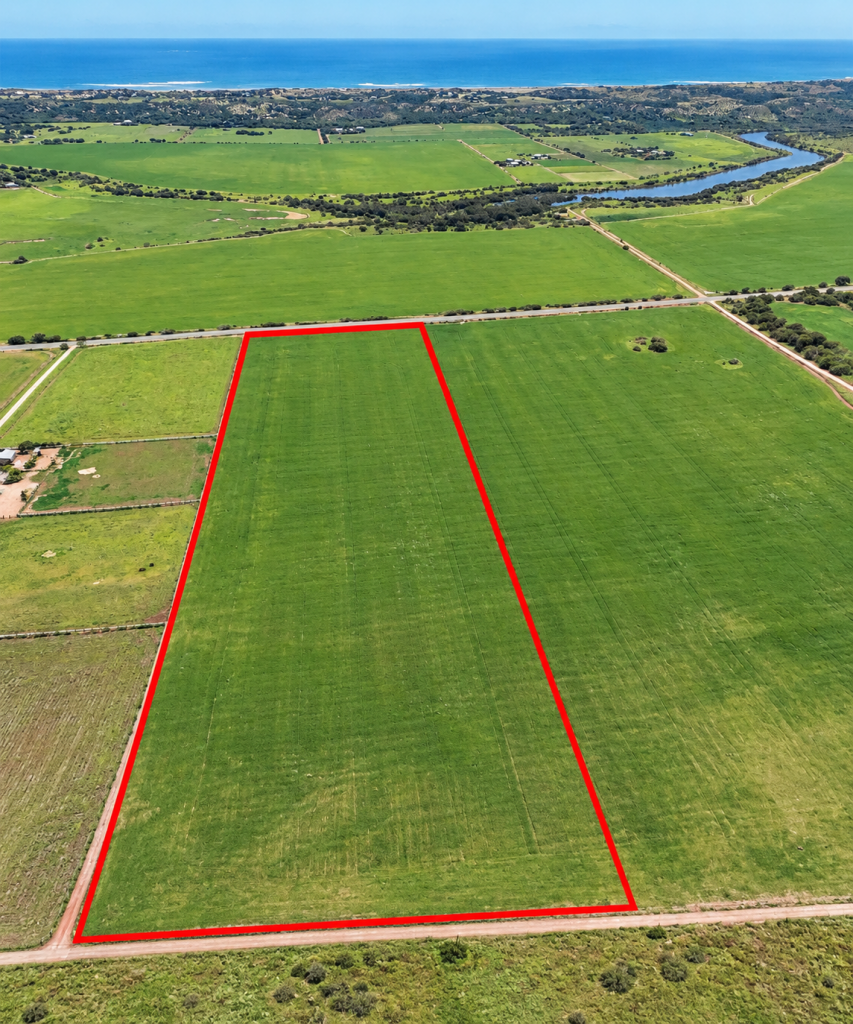 G 22 Brand Hwy, Greenough, WA 6532