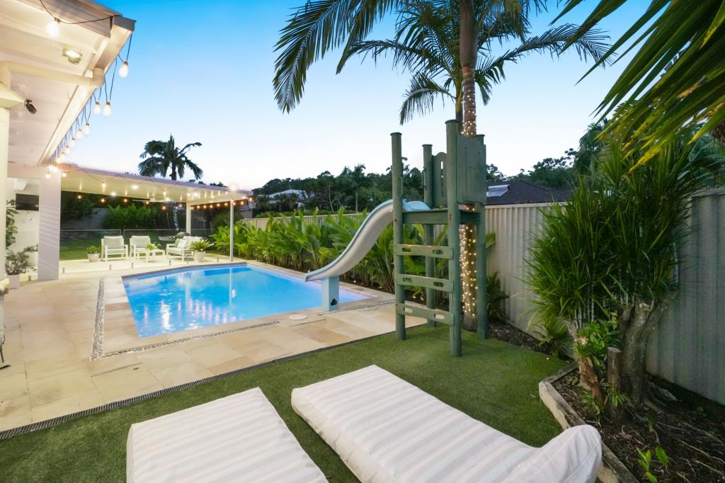 9 Emerson Dr, Bonogin, QLD 4213