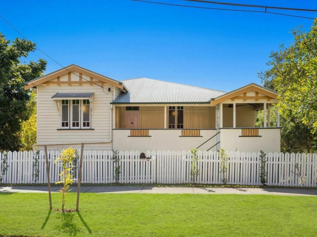 16 Waghorn St, Woodend, QLD 4305