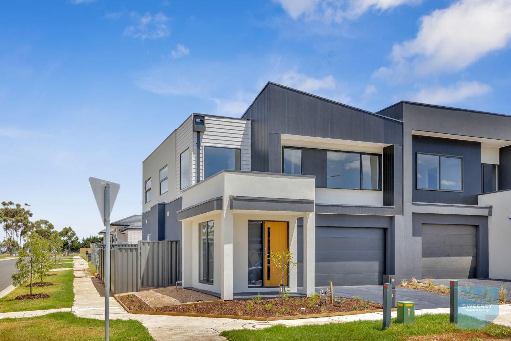 22 Amazing Bvd, Fraser Rise, VIC 3336