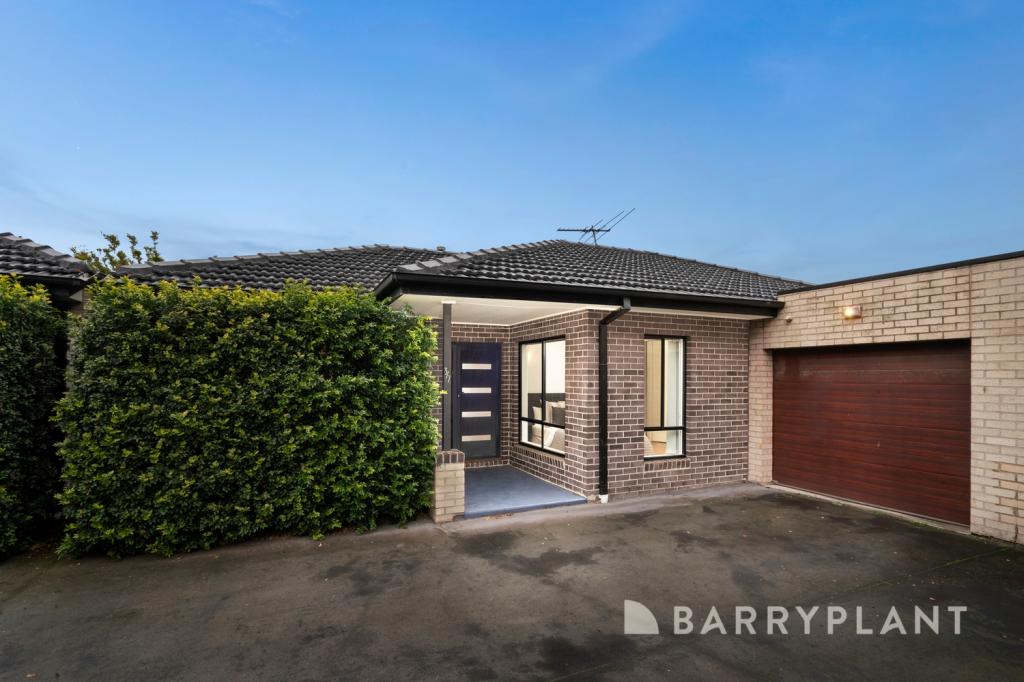 3/7 CLARENDON PDE, WEST FOOTSCRAY, VIC 3012