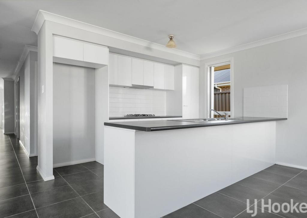 4c Upfold St, Gormans Hill, NSW 2795