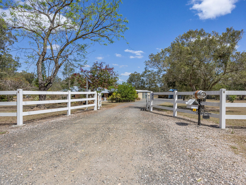 6 Caledonian Rd, Thagoona, QLD 4306
