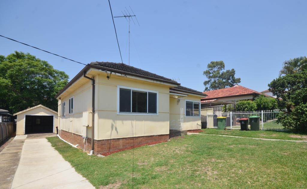 9 Wilkins St, Yagoona, NSW 2199