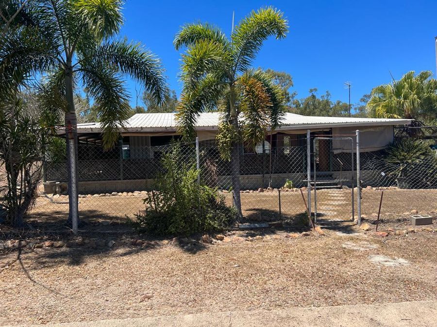 2 Scartwater St, Collinsville, QLD 4804