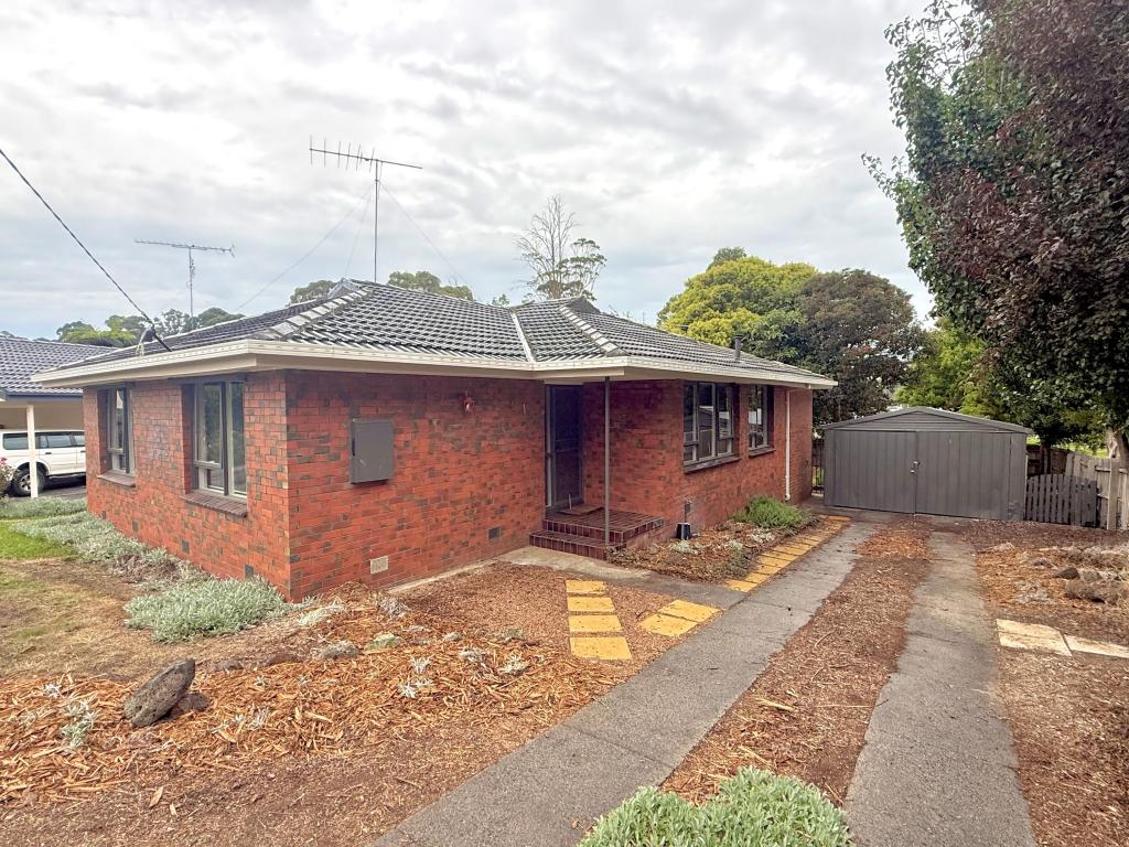 16 Boronia St, Warragul, VIC 3820