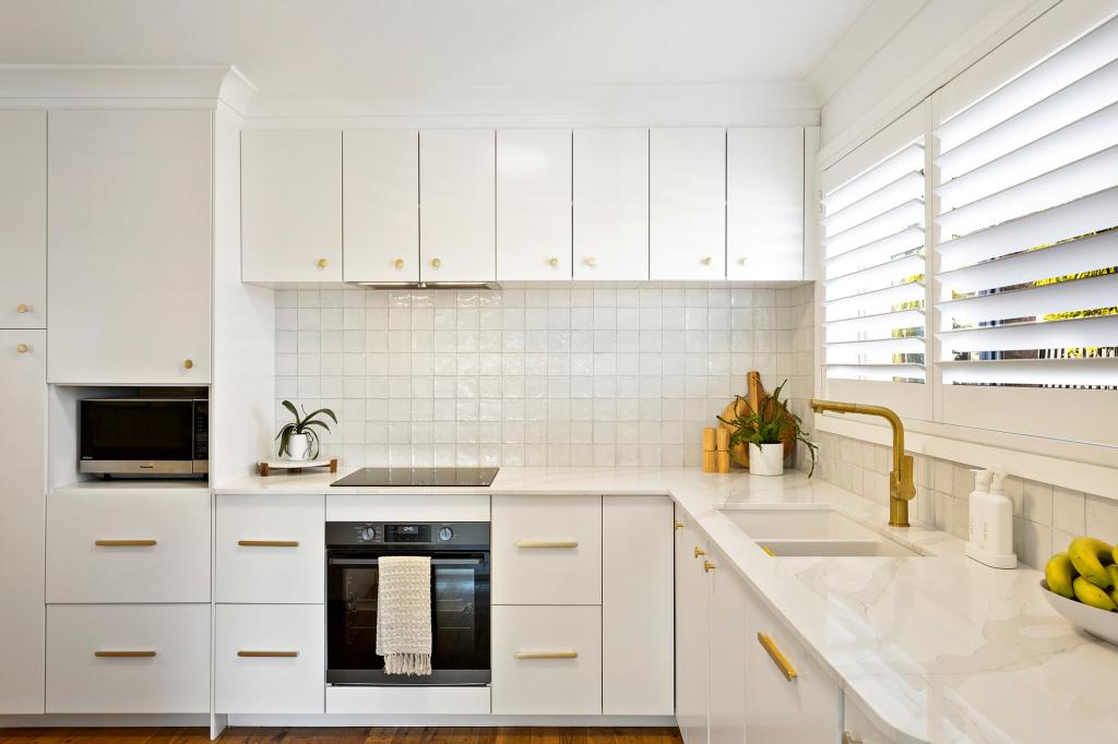 50 Popes Rd, Woonona, NSW 2517