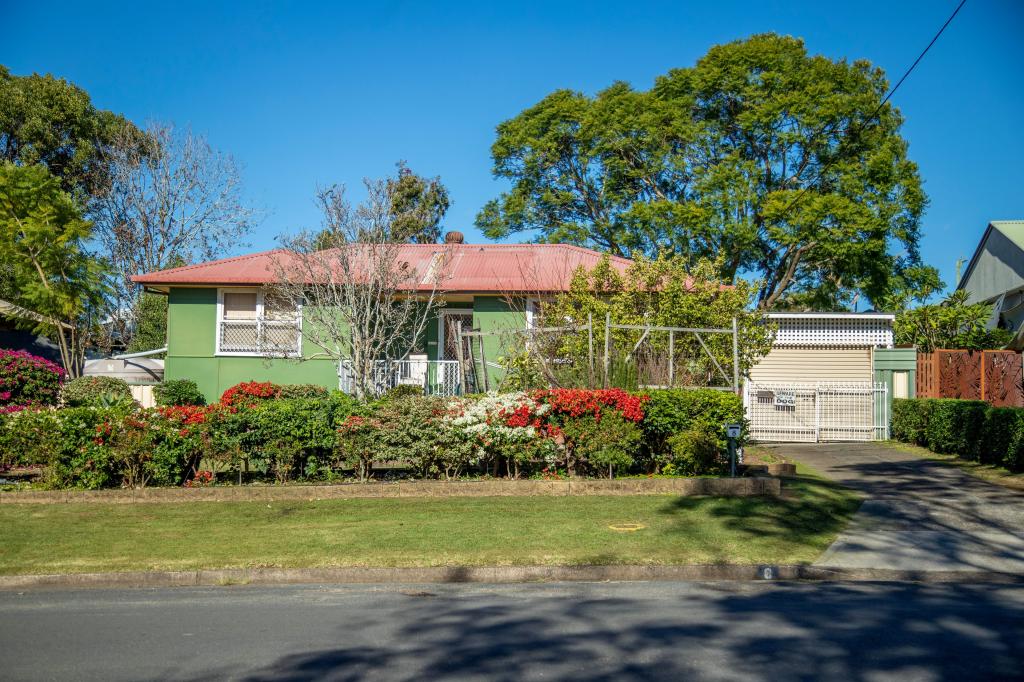 8 Bushland Dr, Taree, NSW 2430