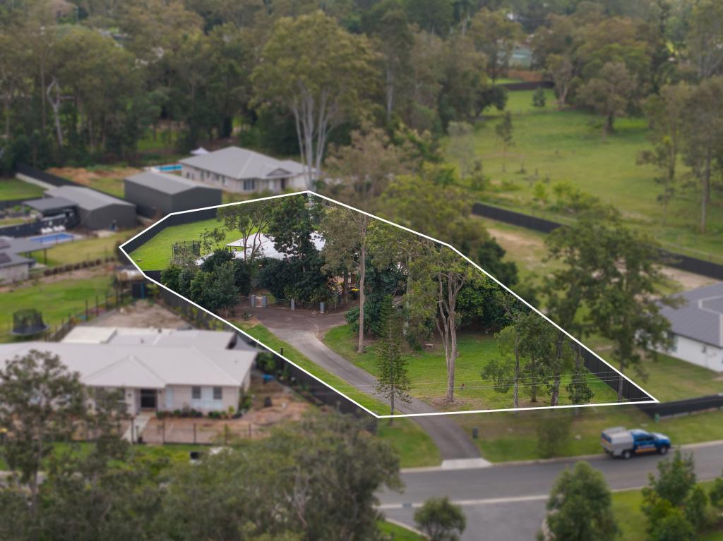 17 Ellwood Dr, Bellmere, QLD 4510