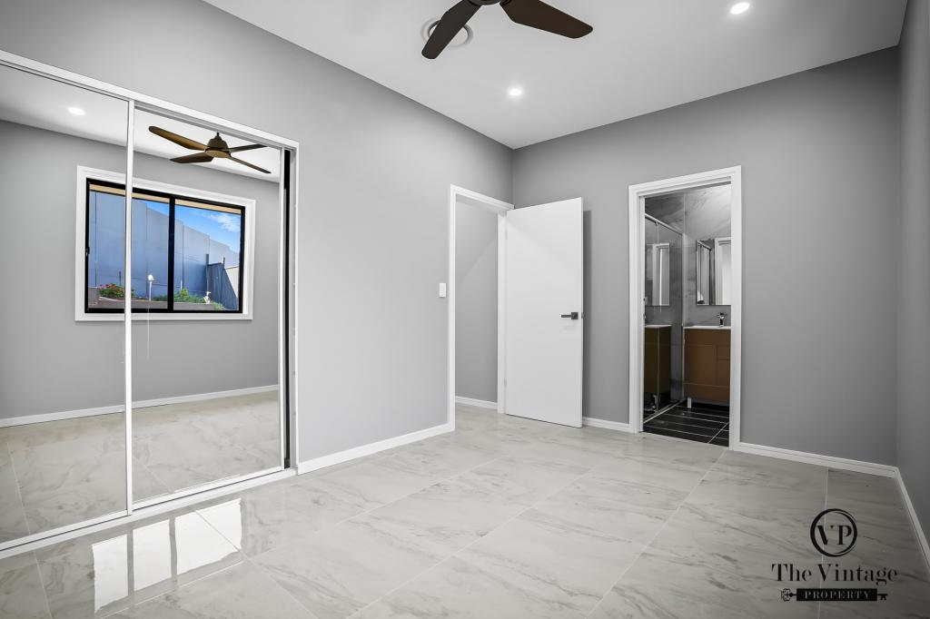 25A EVERGREEN DR, ORAN PARK, NSW 2570