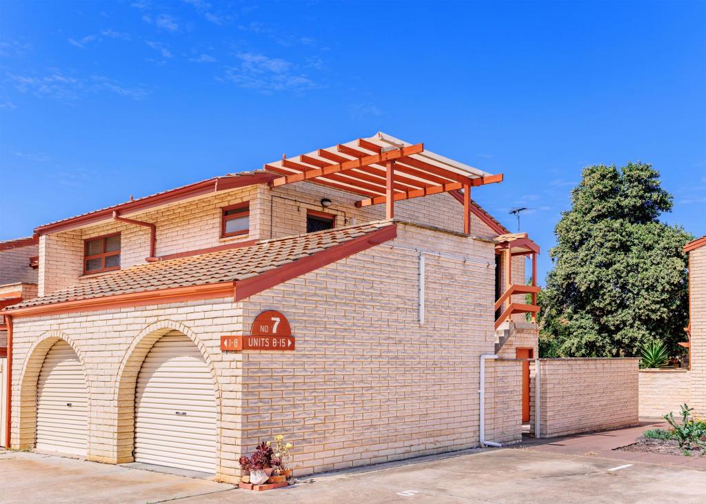 8/7 Mooloola Way, West Lakes Shore, SA 5020