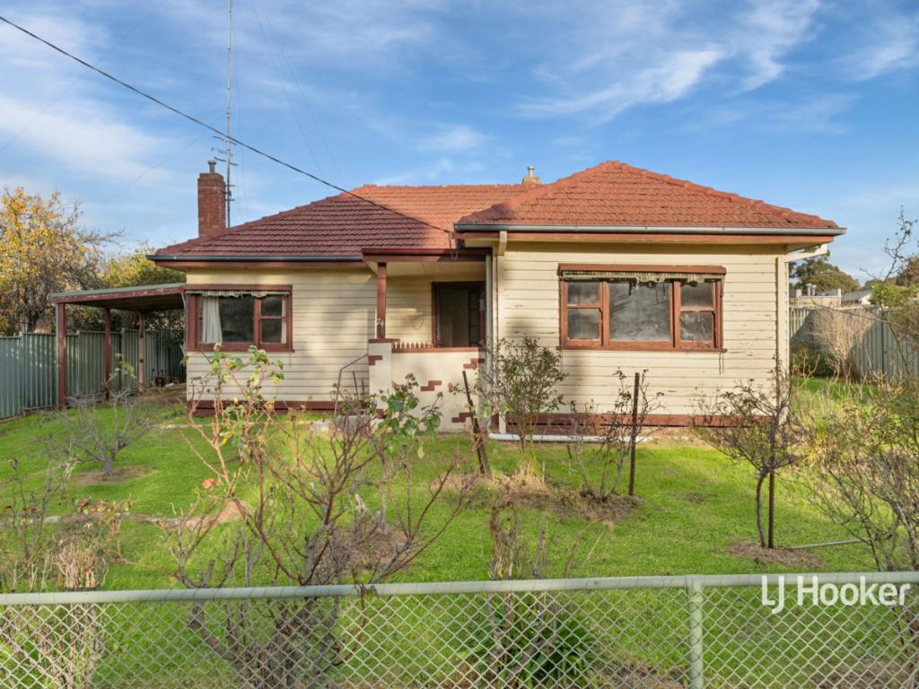 74 Gavan St, Broadford, VIC 3658