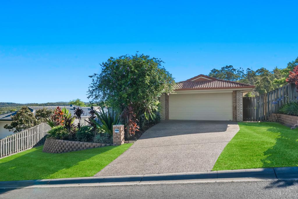 8 Pago Tce, Pacific Pines, QLD 4211