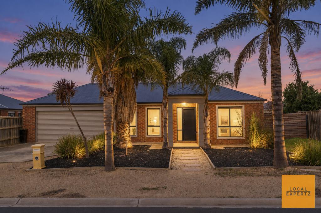13 Rosemont Rise, Harkness, VIC 3337