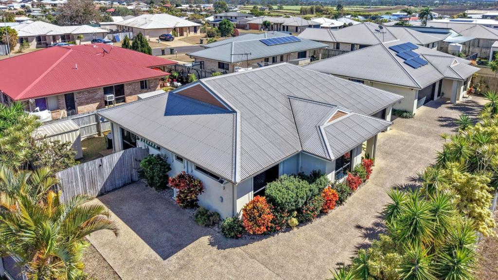 1/4a Hillvue Cres, Avoca, QLD 4670