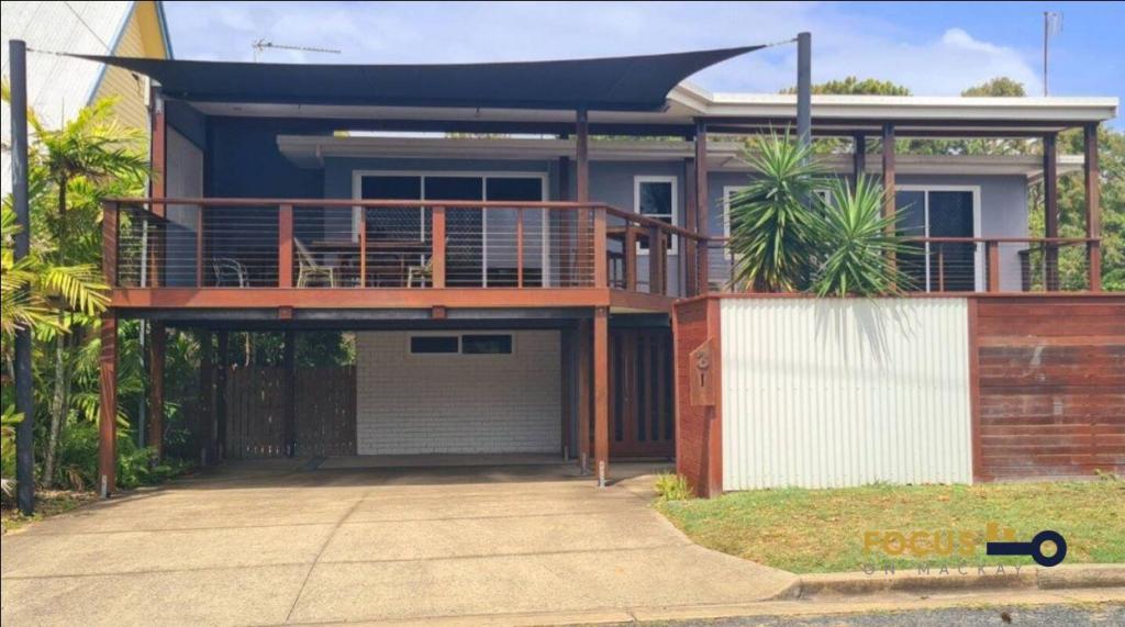 3 Plover St, Slade Point, QLD 4740