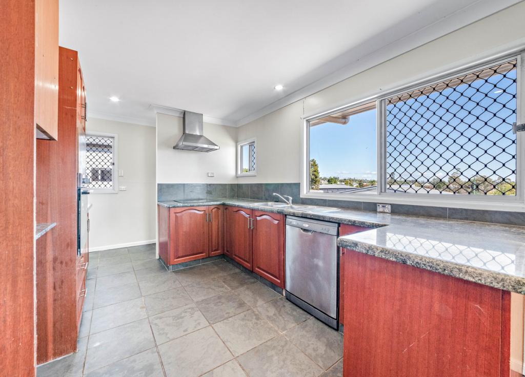 9 Wallace St, Warwick, QLD 4370