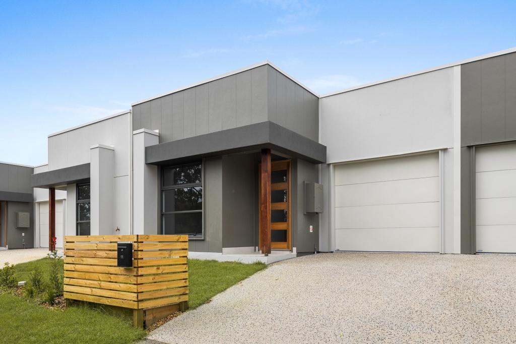 11 Bird St, Burpengary East, QLD 4505