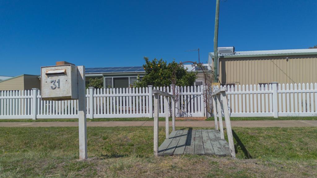 31 Taylor St, Maryvale, QLD 4370