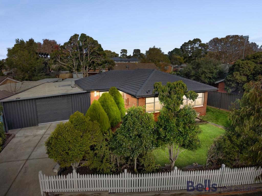 11 Drinkwater Cres, Sunshine West, VIC 3020