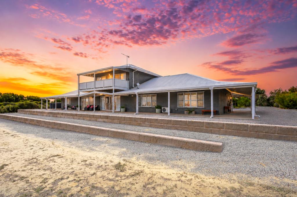 335 Zendora Rd, Jurien Bay, WA 6516