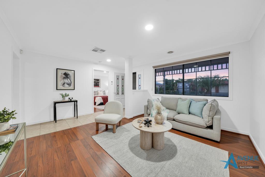 4 PARKLEA WAY, TARNEIT, VIC 3029