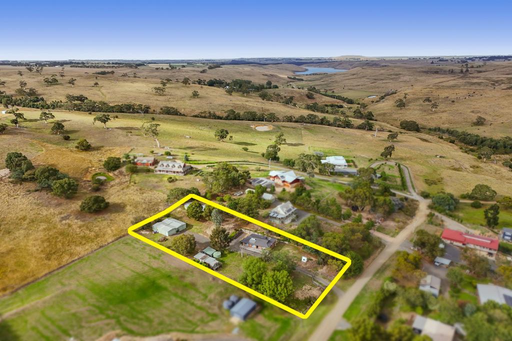 31 Napoleon St, Greendale, VIC 3341