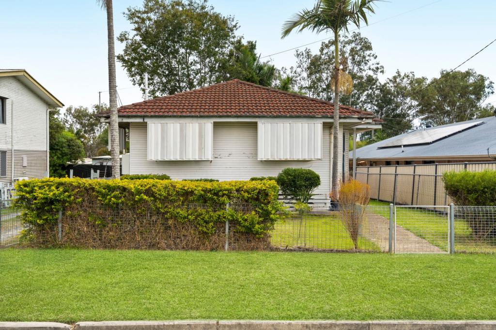 7 Elaine St, North Booval, QLD 4304