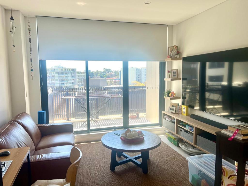525/5 Gladstone St, Merrylands, NSW 2160