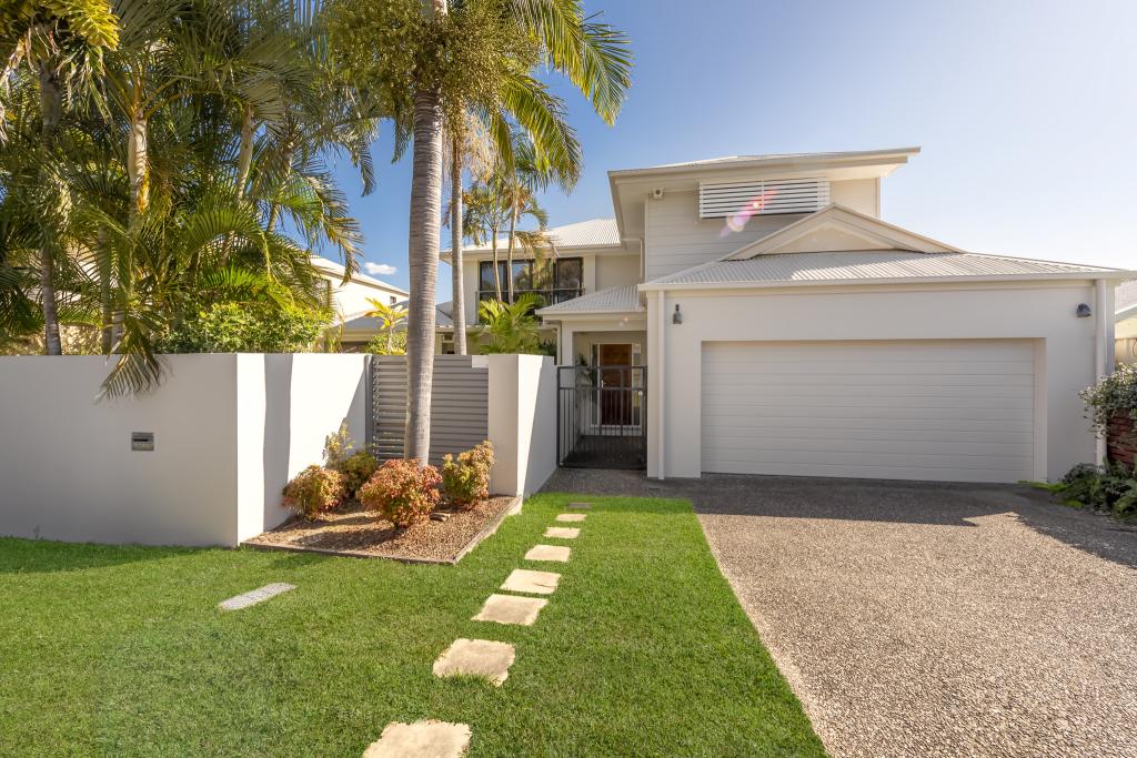 1/3 Harcourt Cres, Southport, QLD 4215