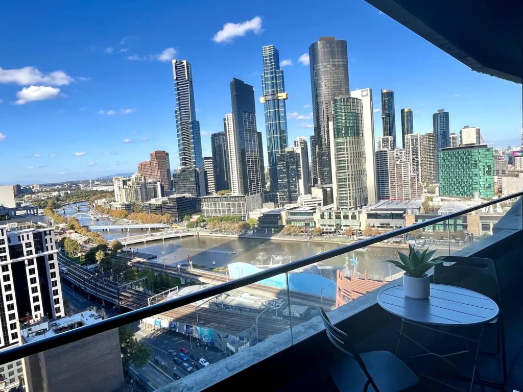 2505/7 KATHERINE PL, MELBOURNE, VIC 3000