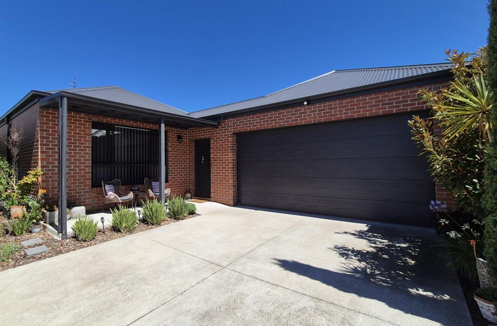 4/403 Old Melbourne Rd, Ballan, VIC 3342