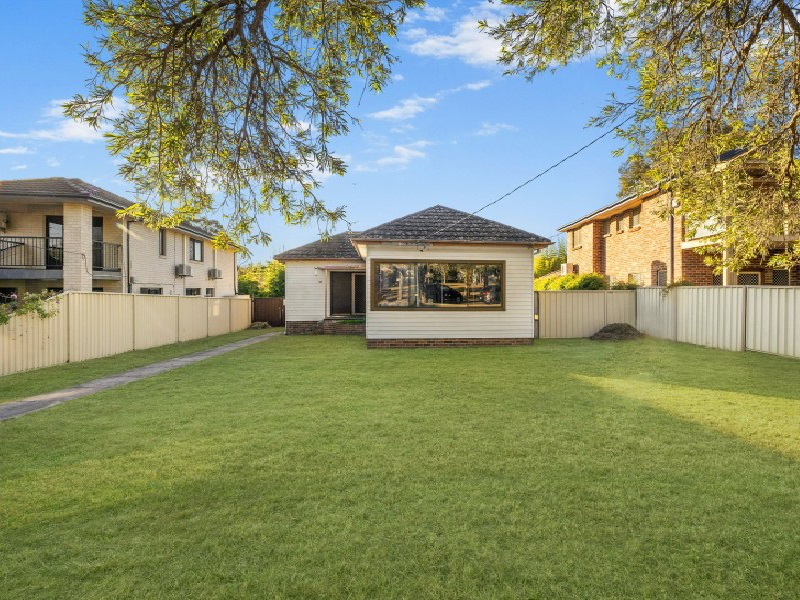 20 Cammarlie St, Panania, NSW 2213