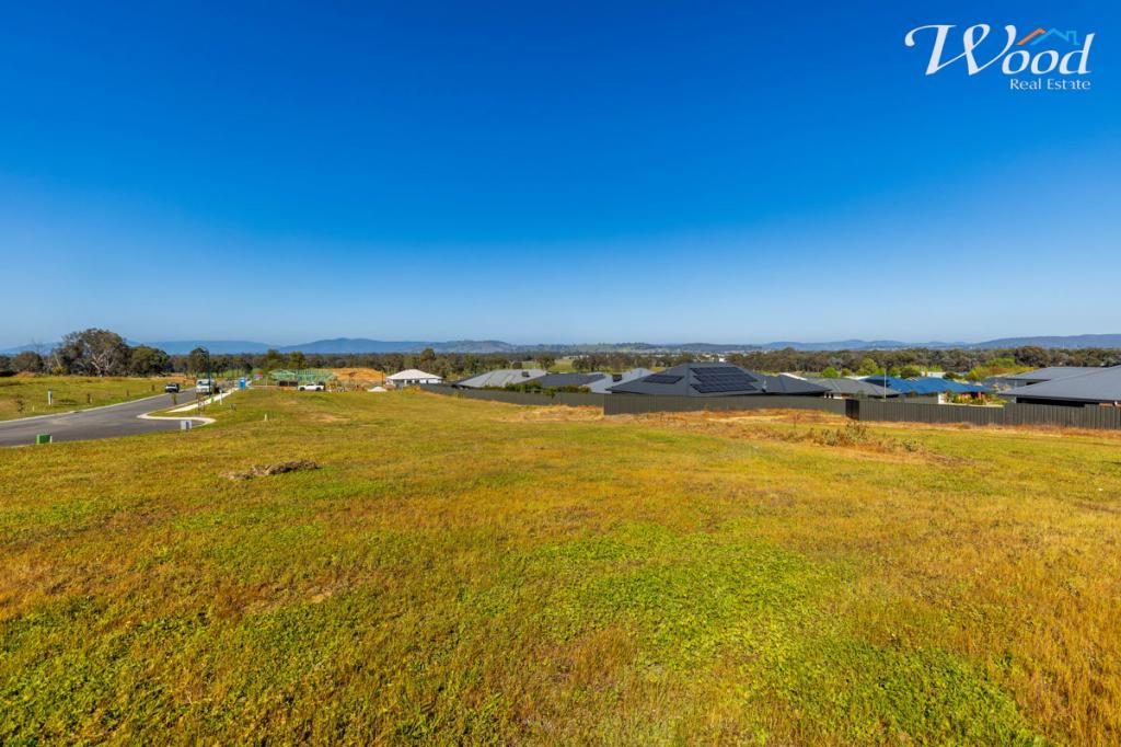 4 Whitewater Tce, Thurgoona, NSW 2640