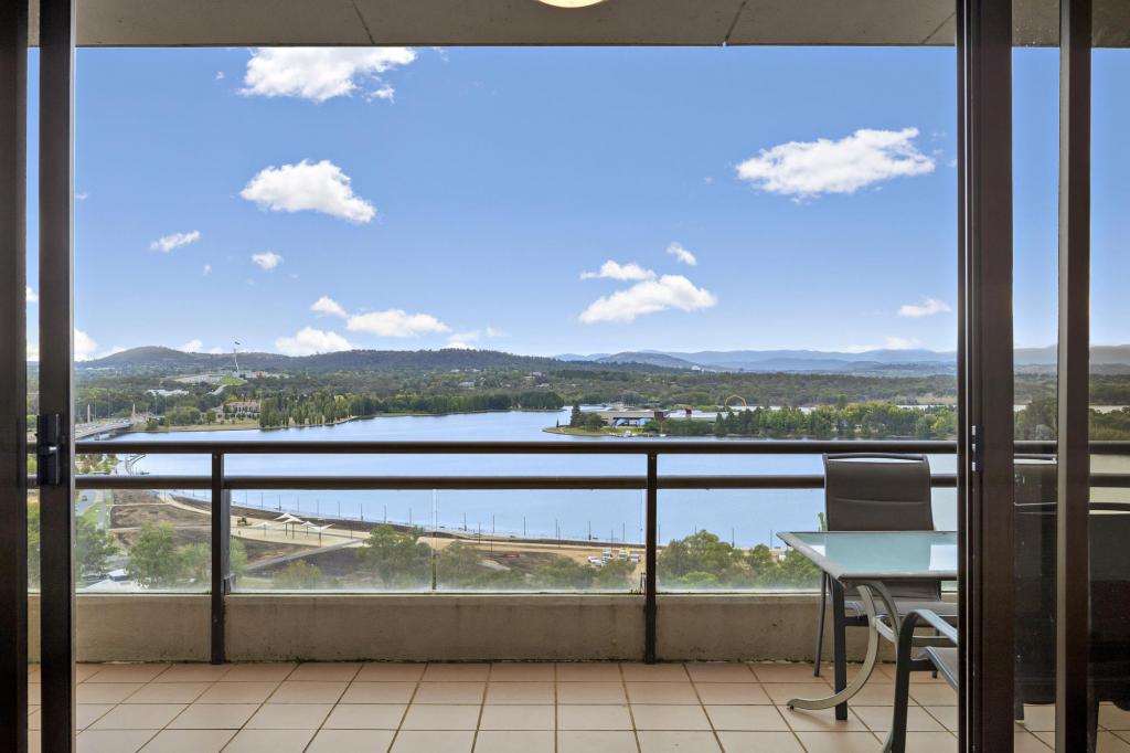 2002/2 Marcus Clarke St, City, ACT 2601