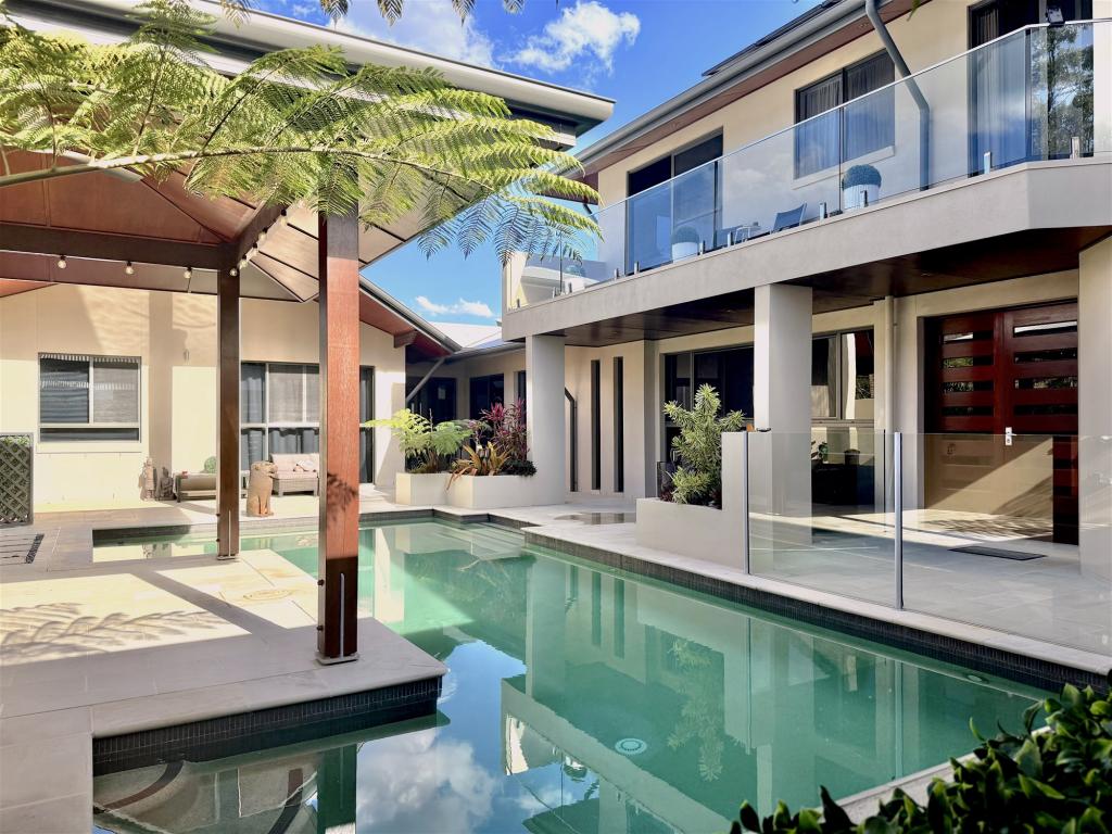 82 Simpsons Rd, Currumbin Waters, QLD 4223