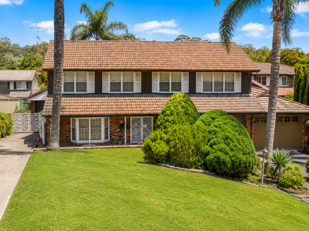 16 Clarke St, Peakhurst, NSW 2210