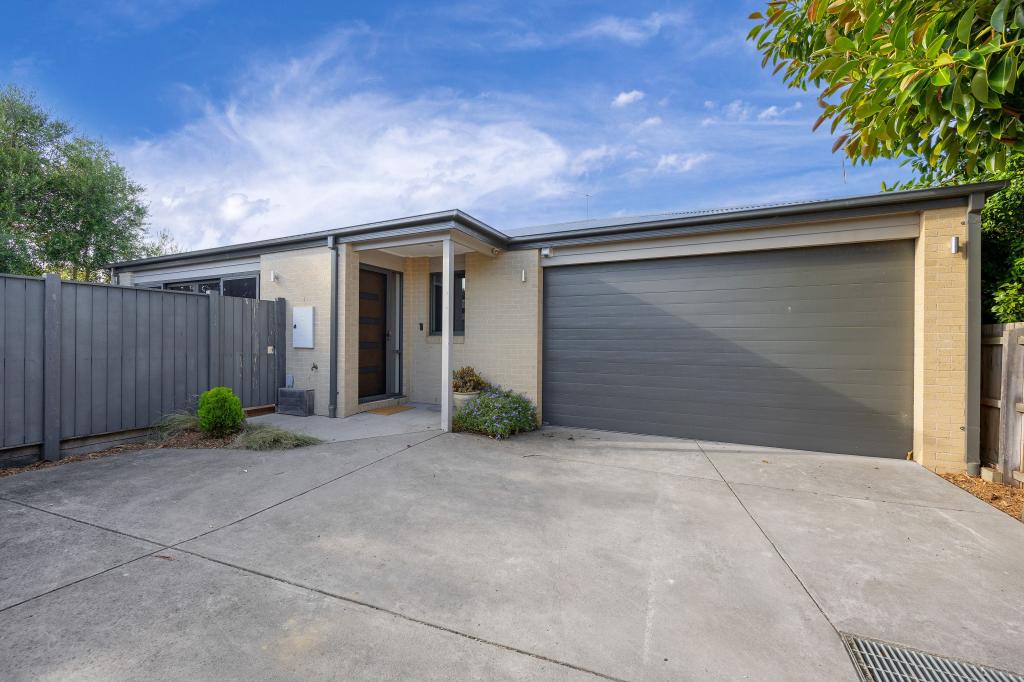 9a Braidwood Ave, Rosebud, VIC 3939