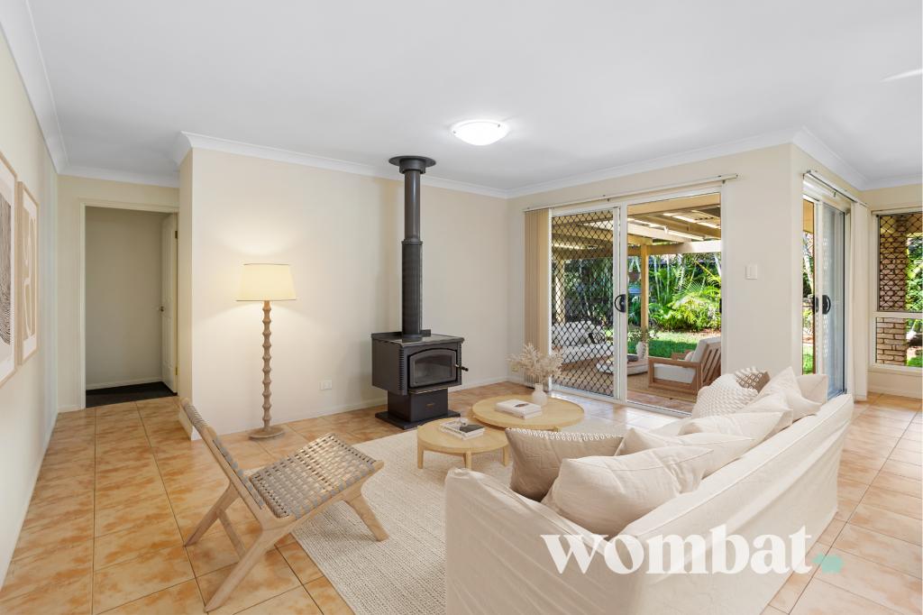 44 Penzance Dr, Redland Bay, QLD 4165