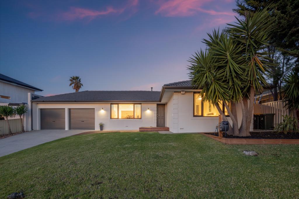 22 Sovereign St, Hallett Cove, SA 5158