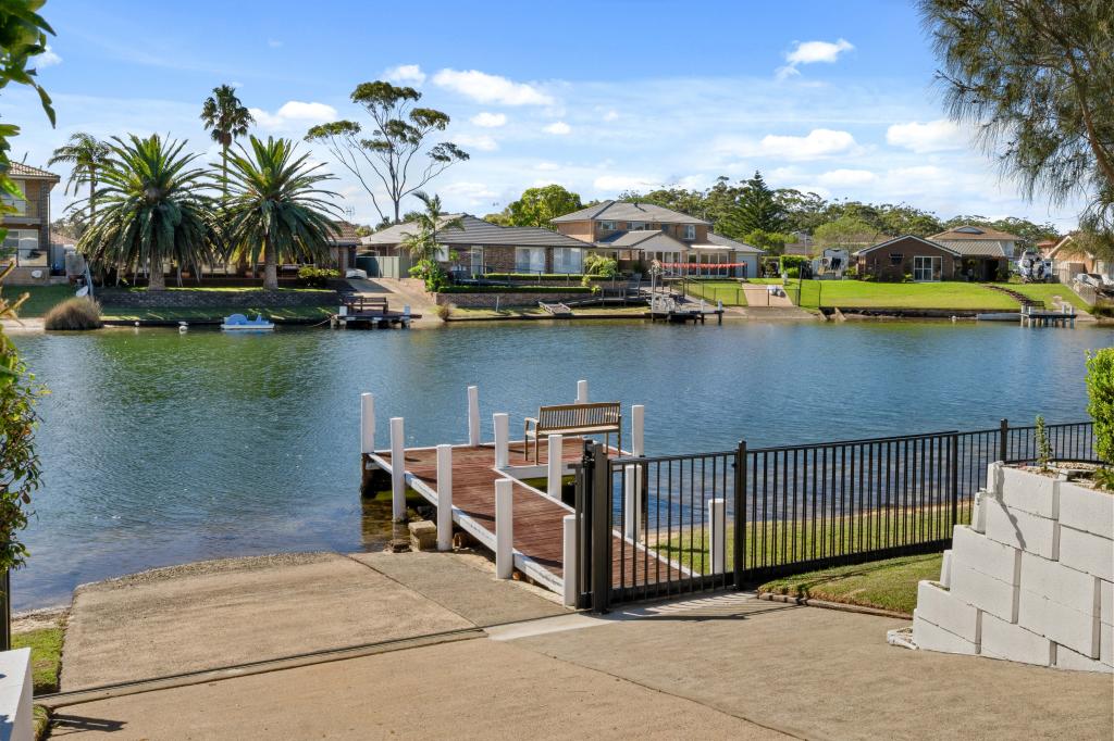37 CORMORANT AVE, SUSSEX INLET, NSW 2540