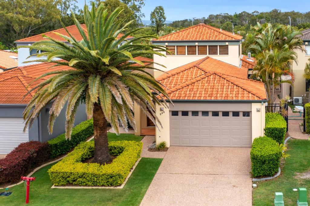 540 Oyster Cove Prom, Helensvale, QLD 4212