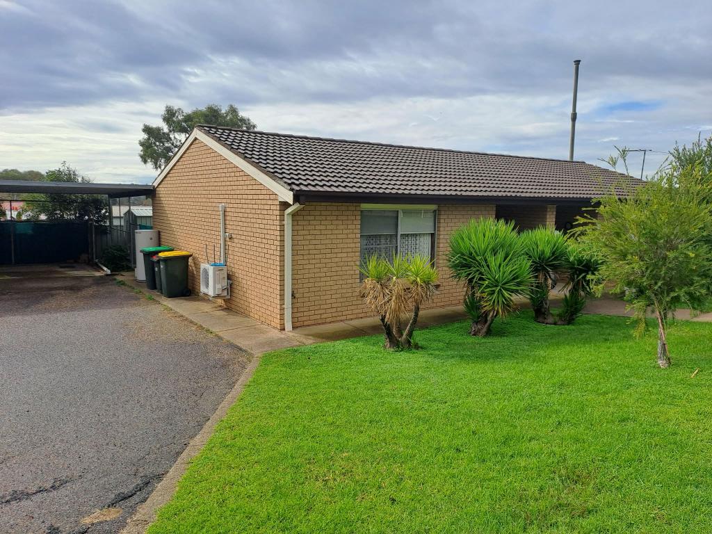 2/31 Demondrille St, Young, NSW 2594