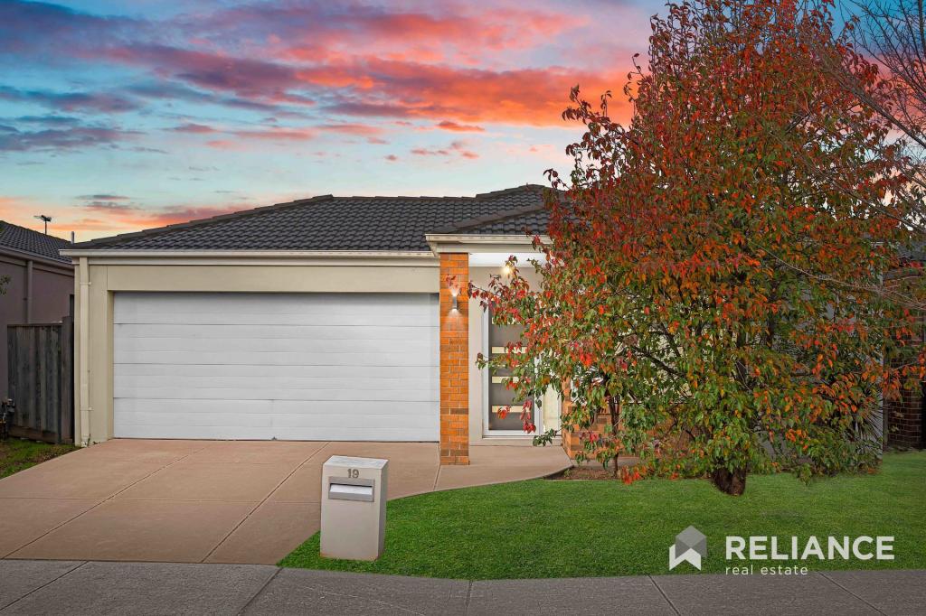 19 Heatherbell Ave, Point Cook, VIC 3030