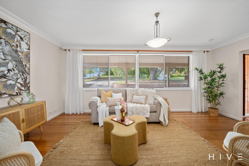 16 Roseworthy Cres, Farrer, ACT 2607