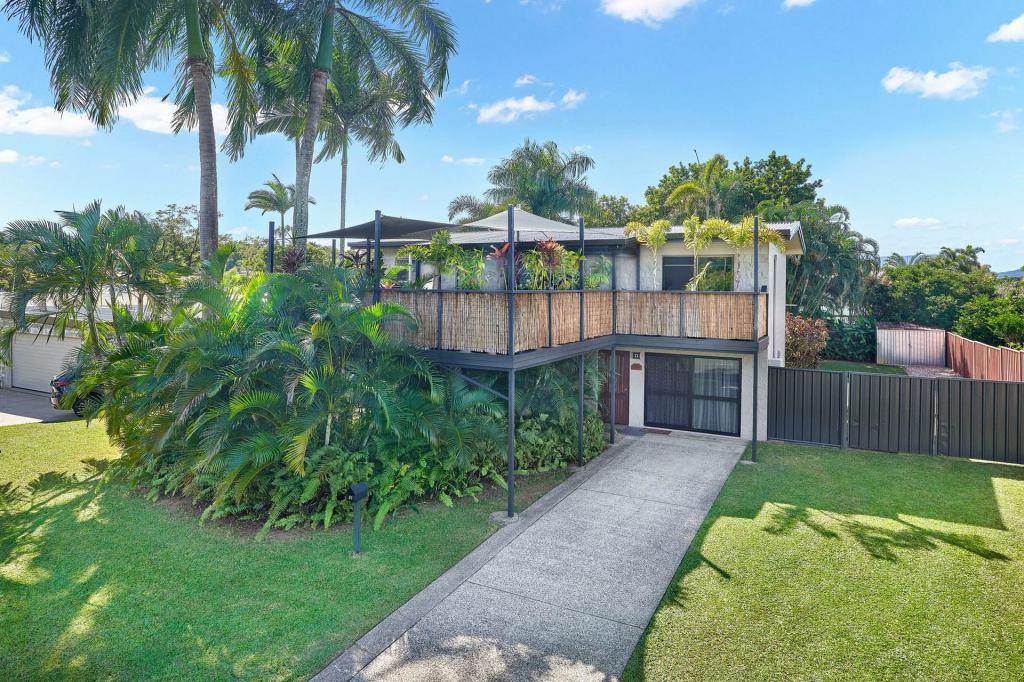 18 Pepperina St, Mooroobool, QLD 4870