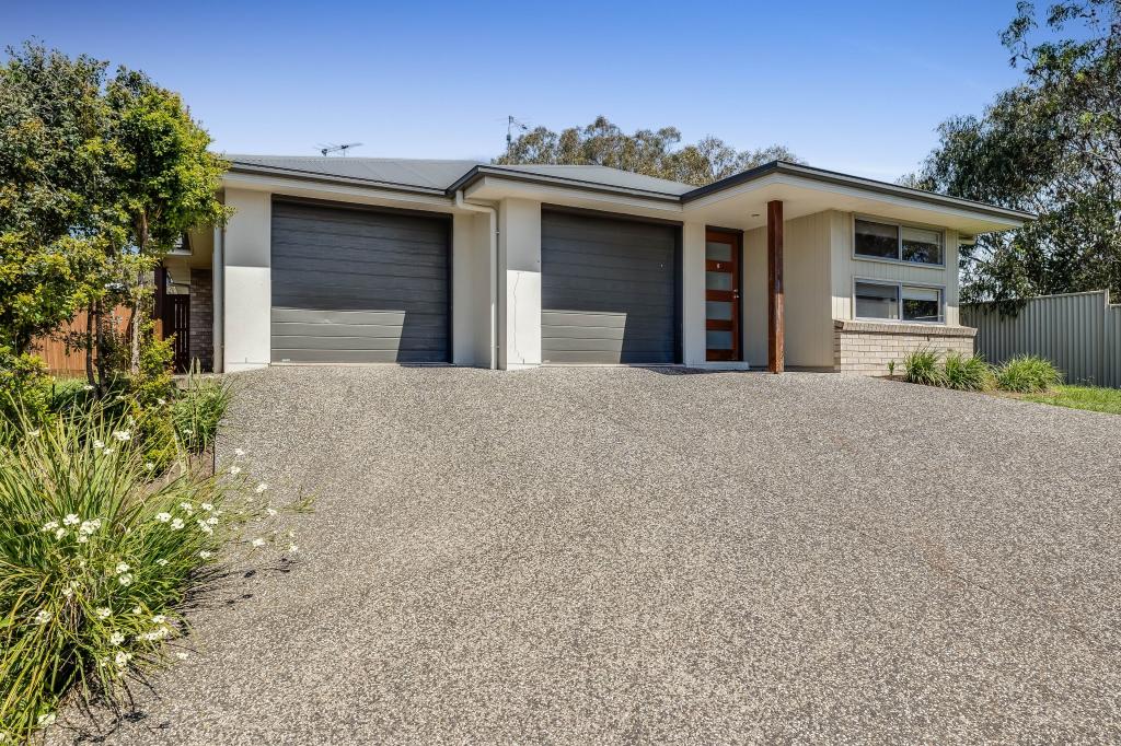 2/9 LEXI ST, GLENVALE, QLD 4350