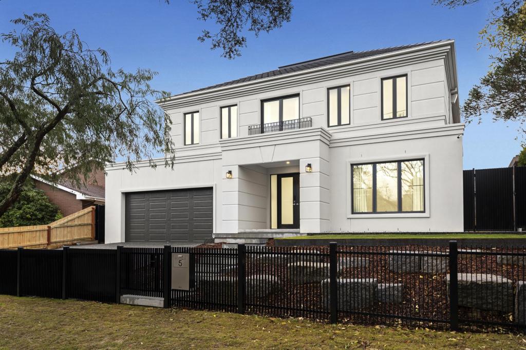 5 Highland Bvd, Ringwood, VIC 3134