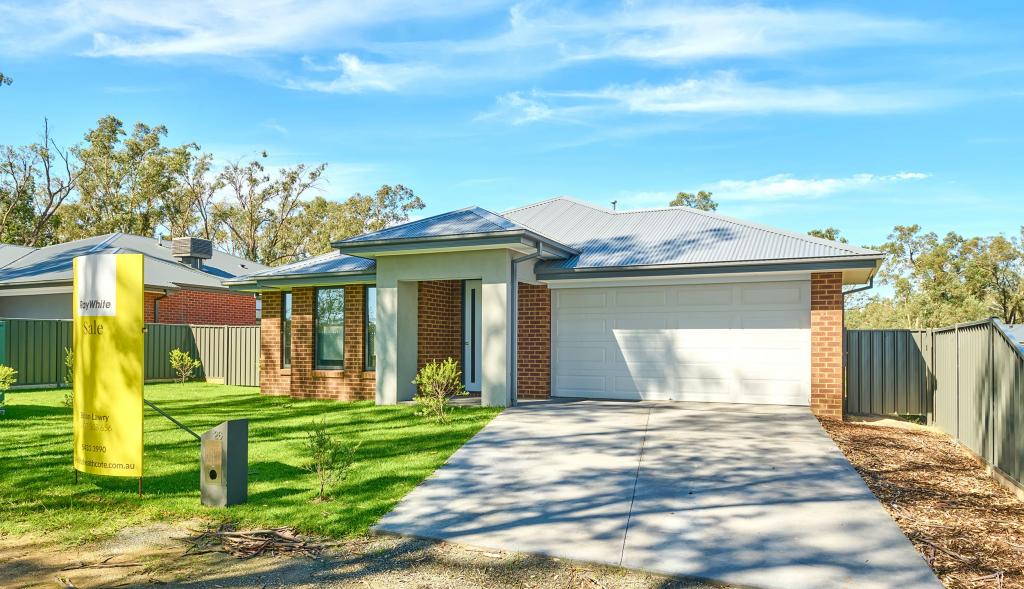 28 Patterson St, Heathcote, VIC 3523