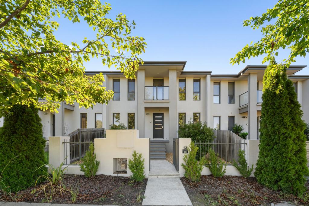 13 Lansdown Cres, Casey, ACT 2913